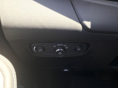 Used 2023 Buick Encore GX Select w/ Safety Package II AWD/4WD image 16