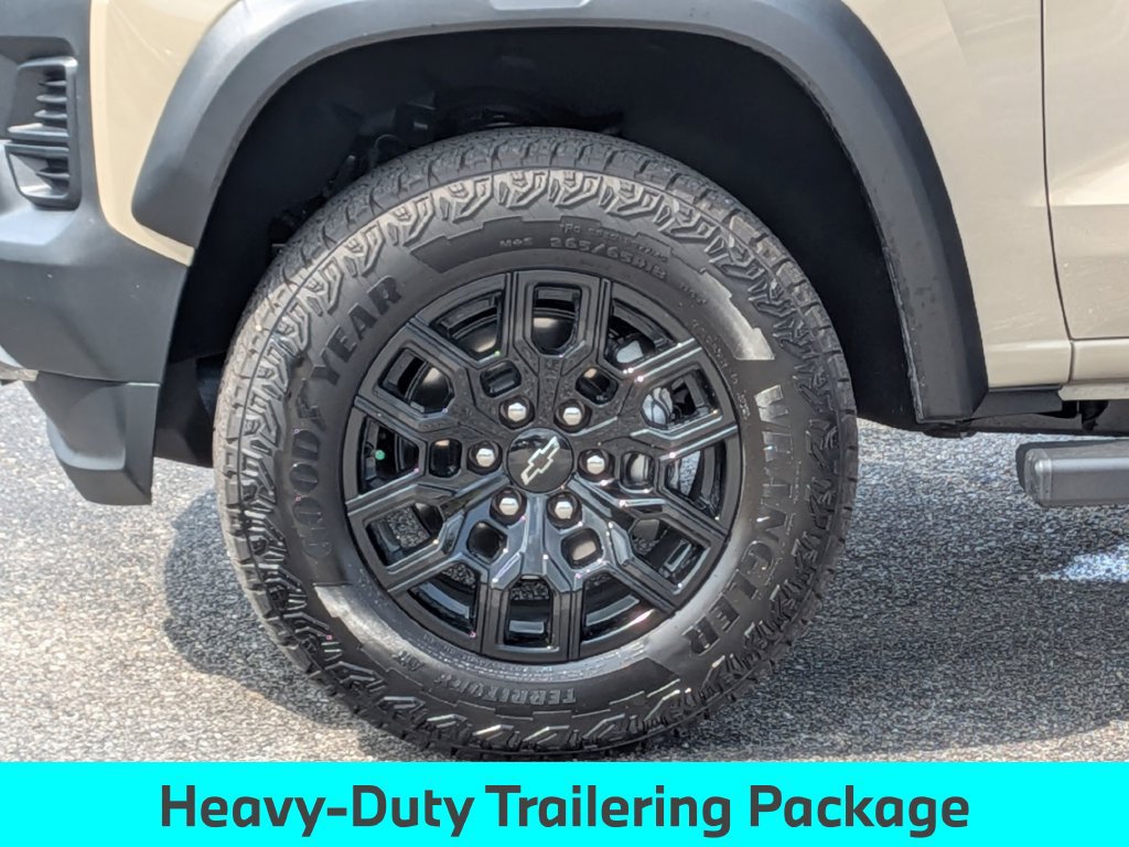 Used 2024 Chevrolet Colorado Trail Boss w/ Advanced Trailering Package AWD/4WD image 12