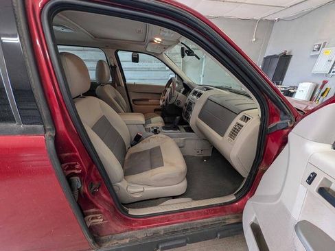 Used 2008 Ford Escape XLT FWD image 40