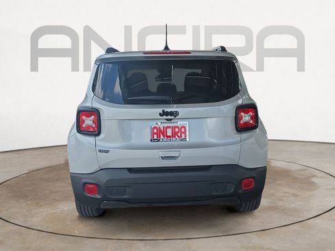 Used 2020 Jeep Renegade Altitude FWD image 7