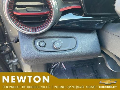 New 2026 Chevrolet Trax RS w/ Driver Confidence Package FWD image 7