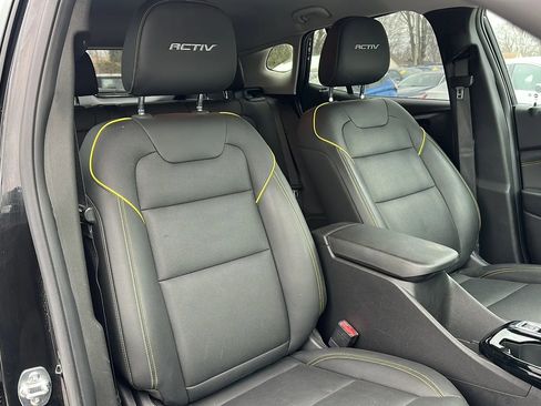 Used 2025 Chevrolet Trax ACTIV w/ Driver Confidence Package image 21