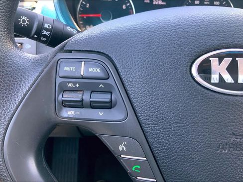 Used 2018 Kia Forte LX FWD image 24