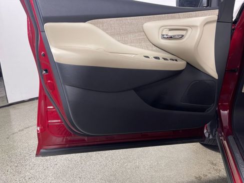 Used 2024 Nissan Murano SV image 19