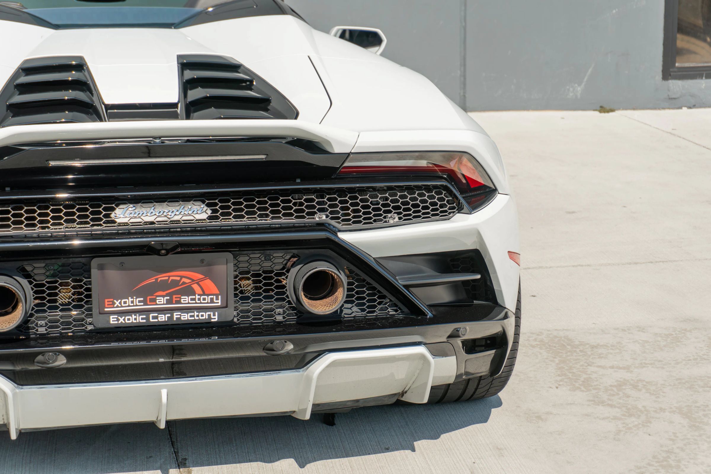 Used 2021 Lamborghini Huracan EVO RWD image 43