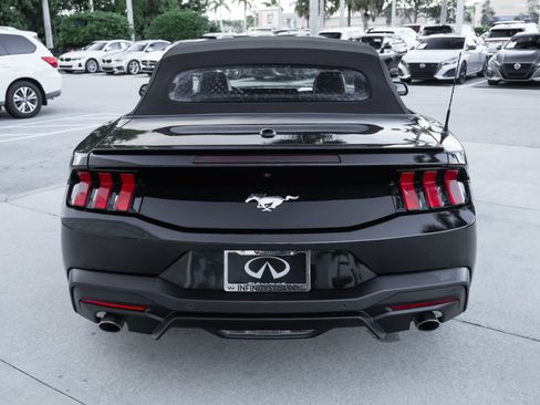 Used 2024 Ford Mustang Premium image 23