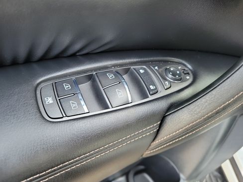 Used 2022 Nissan Armada Platinum w/ Captain's Chairs Package image 21