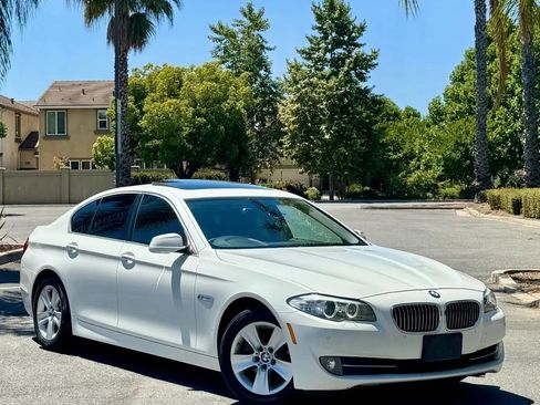 Used 2012 BMW 528i 528i Sedan 4D image 3