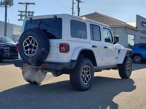 New 2026 Jeep Wrangler Unlimited Rubicon w/ Safety Group image 9