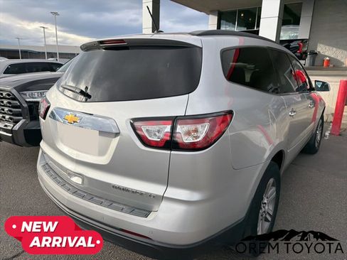 Used 2015 Chevrolet Traverse LT image 19