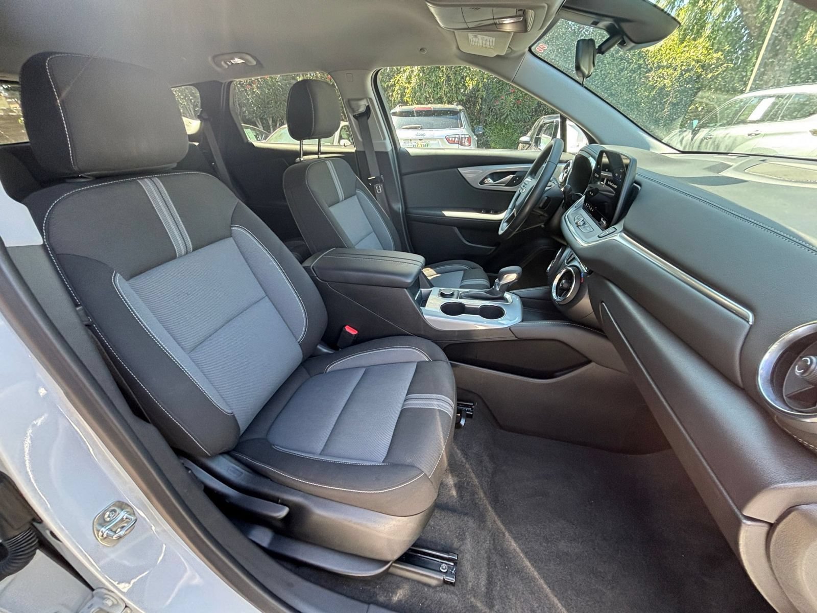 Used 2026 Chevrolet Blazer LT FWD image 36
