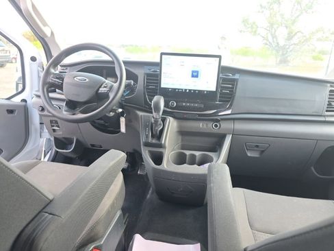 Used 2023 Ford Transit 350 XLT image 19
