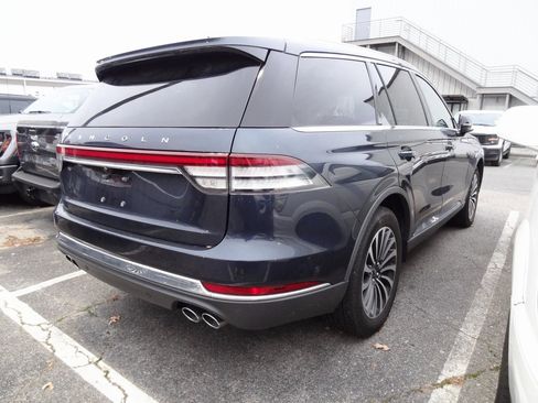 Certified 2023 Lincoln Aviator Reserve w/ Equipment Group 201A image 5