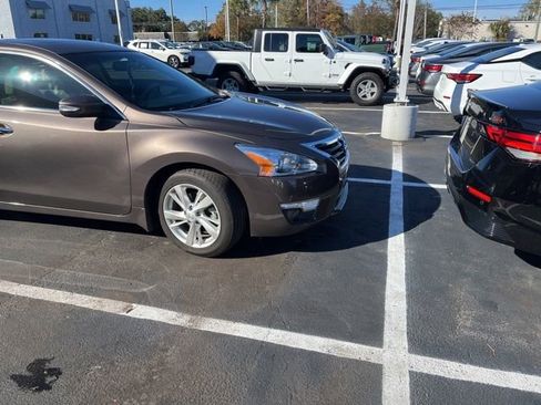 Used 2015 Nissan Altima 2.5 SL w/ Technology Package image 6