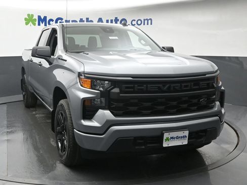 New 2026 Chevrolet Silverado 1500 Custom w/ LPO, Dark Essentials Package AWD/4WD image 5