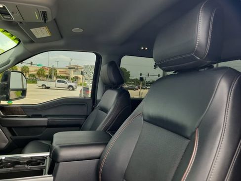 Used 2023 Ford F250 Lariat w/ Lariat Ultimate Package AWD/4WD image 16