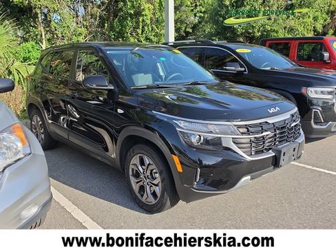 Certified 2024 Kia Seltos LX AWD/4WD image 1