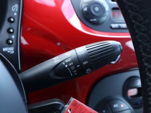 Used 2014 FIAT 500 Sport w/ Comfort/Convenience Group image 29