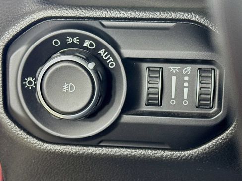 Used 2021 Jeep Wrangler Unlimited Sport AWD/4WD image 13