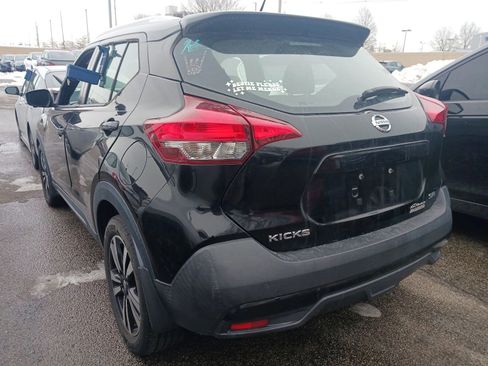Used 2019 Nissan Kicks SR w/ SR Premium Package image 4