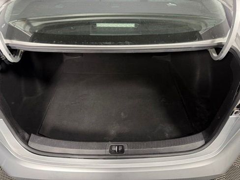 Used 2021 Toyota Corolla LE FWD image 22