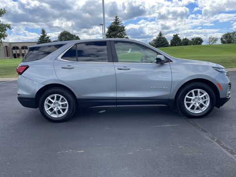 Used 2023 Chevrolet Equinox LT FWD image 6