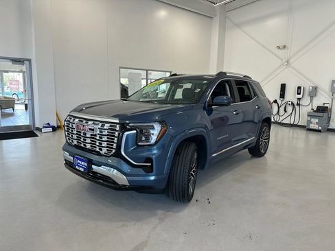 Used 2026 GMC Terrain Denali AWD/4WD image 10