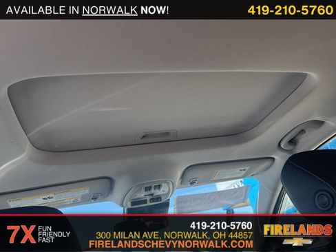 New 2025 Chevrolet Trax LT w/ Sunroof Package image 36