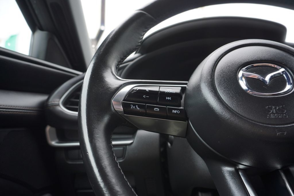 Used 2024 MAZDA MAZDA3 s FWD image 21