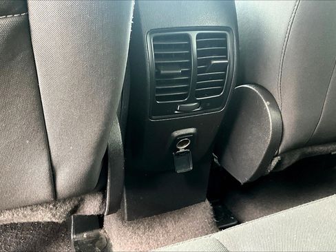 Used 2018 Ford Escape SE w/ SE Sync 3 Package FWD image 38
