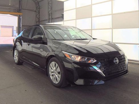 Certified 2024 Nissan Sentra S FWD image 3