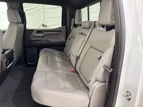 Used 2024 GMC Sierra 1500 SLT w/ SLT Premium Plus Package AWD/4WD image 25