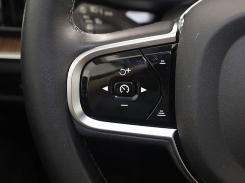 Used 2024 Volvo V60 B5 Cross Country Plus image 35