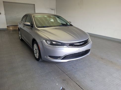 Used 2015 Chrysler 200 Limited FWD image 13