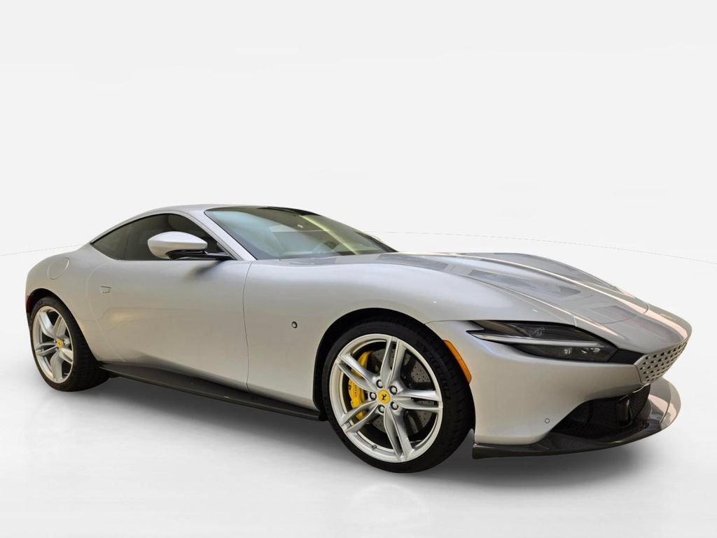 Used 2022 Ferrari Roma RWD image 3