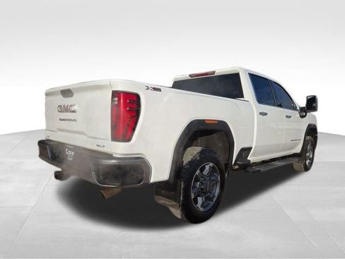 Used 2026 GMC Sierra 3500 SLT image 13