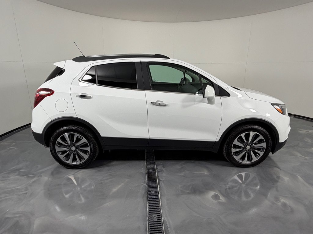 Used 2022 Buick Encore Preferred w/ Safety Package FWD image 4