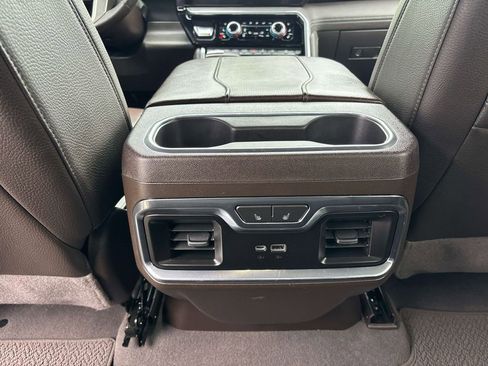 Used 2023 GMC Sierra 1500 Denali w/ Denali Reserve Package AWD/4WD image 11