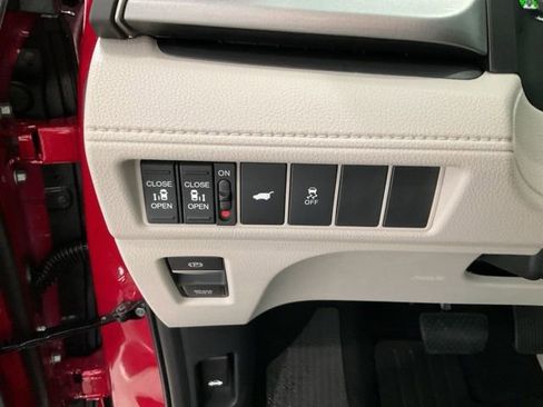 New 2026 Honda Odyssey EX-L image 9