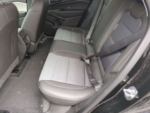 Used 2025 Chevrolet Trax LT FWD image 22