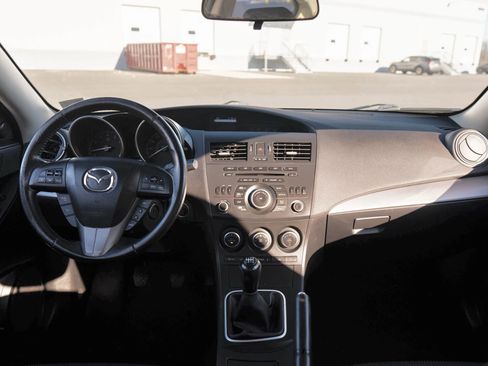 Used 2013 MAZDA MAZDA3 i Touring image 15