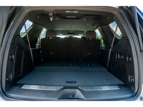 Used 2023 Chevrolet Tahoe High Country AWD/4WD image 18