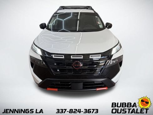 Used 2025 Nissan Rogue SV AWD/4WD image 8
