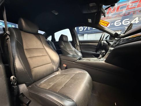 Used 2018 Honda Accord Sport image 4