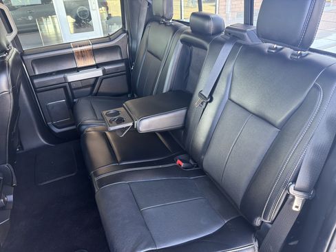 Used 2020 Ford F150 Lariat RWD image 9