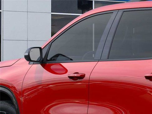 New 2026 Chevrolet Traverse RS w/ LPO, Floor Liner Package image 12