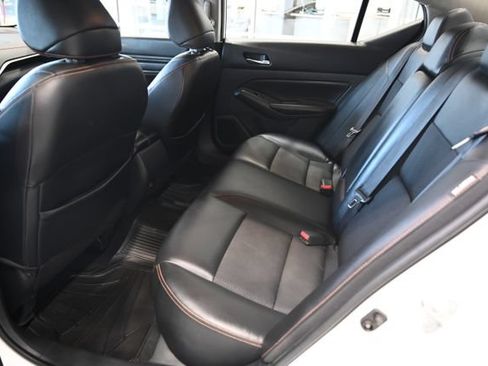 Used 2020 Nissan Altima 2.5 SR FWD image 10
