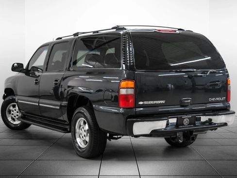 Used 2003 Chevrolet Suburban LT w/ LT Preferred Equipment Group RWD image 10