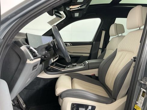 Certified 2024 BMW X7 M60i w/ Executive Package image 24