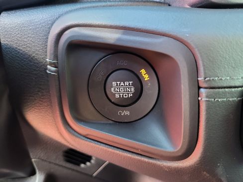 New 2025 Jeep Gladiator Rubicon w/ Convenience Group image 28